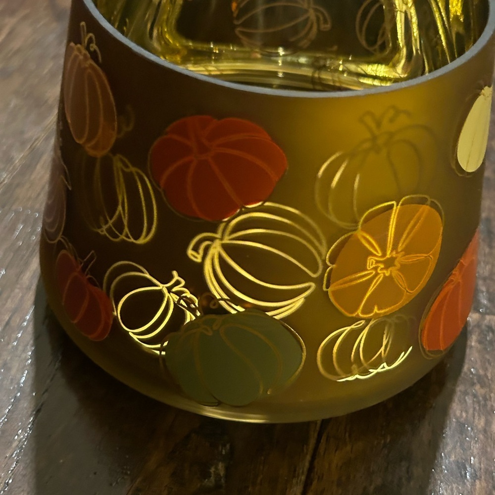 Yankee Candle Pumpkins Glass Shade - Picture 5 of 9